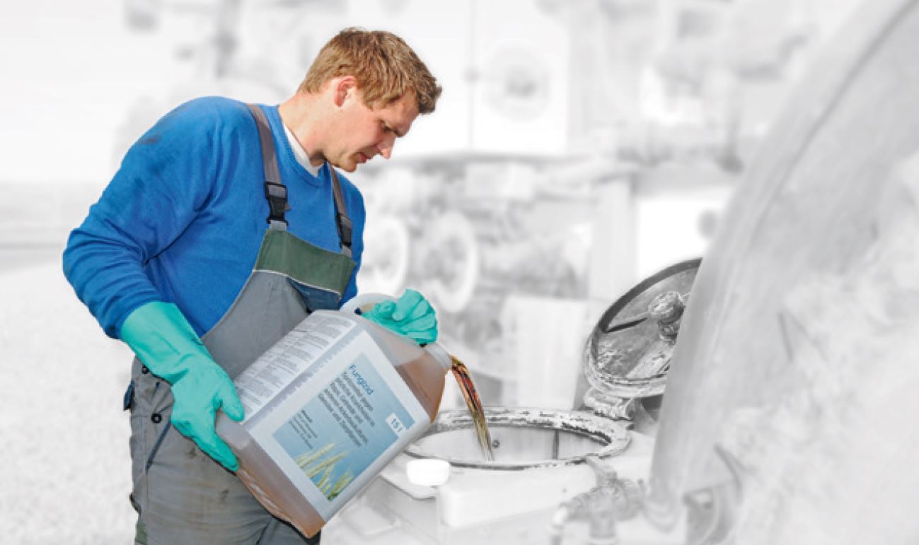 戈尔包装透气产品可以防止农用化学品容器变形、泄漏和标签损坏。